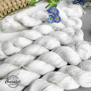 Modalseidengarn S004 390m/100g. Modalseidengarn S004 390m/100g.